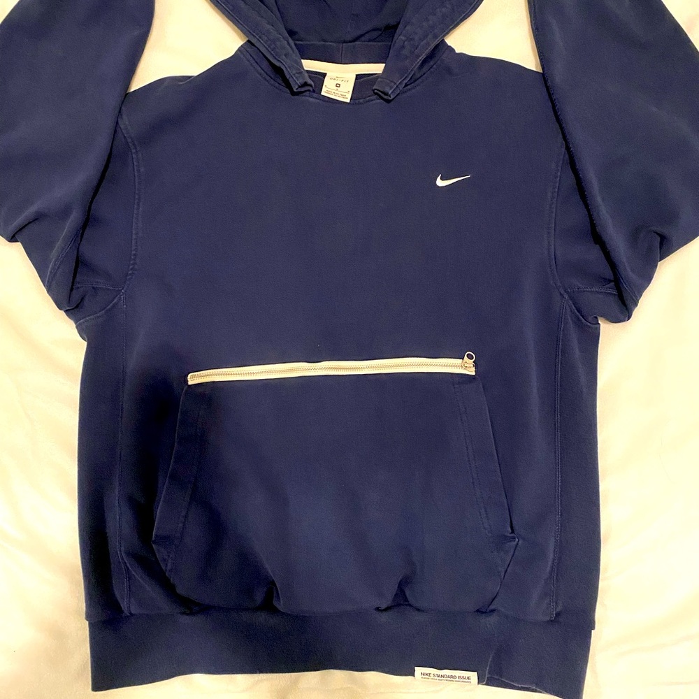 NIKE dri-fit hoodie